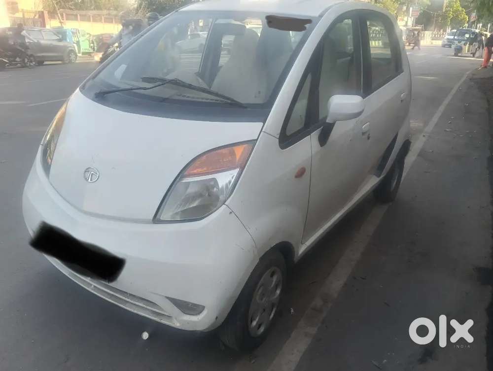 Up32  Well Maintained Tata Nano