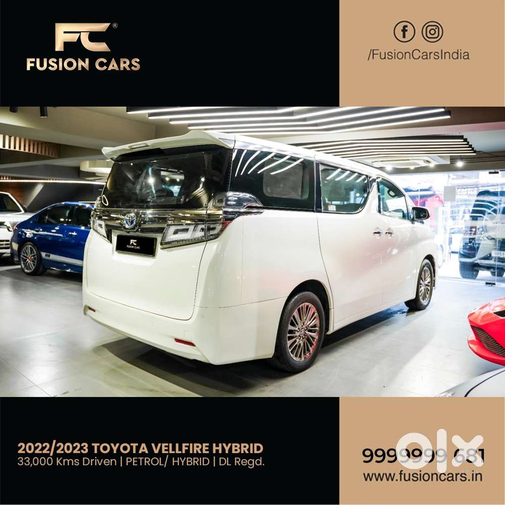 Toyota Vellfire 2.5 Hybrid, 2023, Petrol