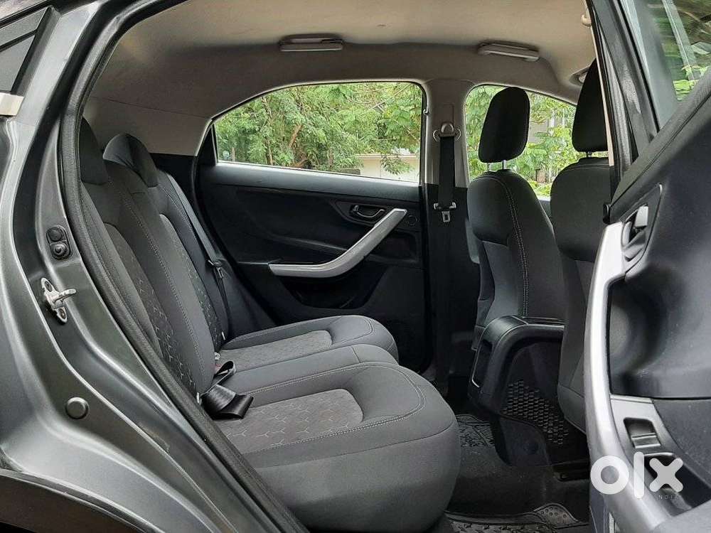 Tata Nexon 1.2 Revotron Xma Amt, 2022, Petrol