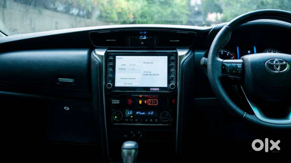 Toyota Fortuner 4x2 At 2.7 Petrol, 2024, Petrol
