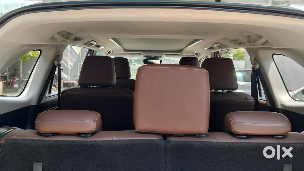 Toyota Innova Hycross 2.0 Zx Hybrid 7 Str, 2023, Petrol