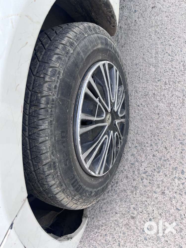 Maruti Suzuki Swift Dzire Vxi Optional, 2014, Petrol
