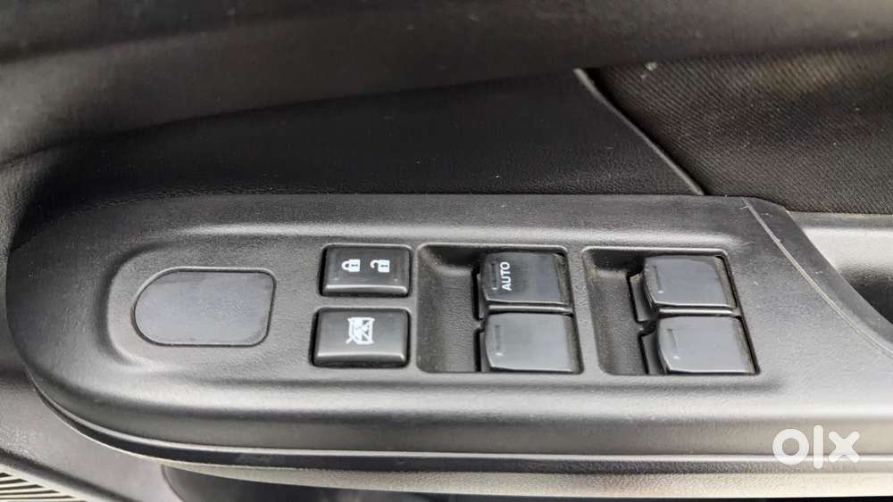 Maruti Suzuki Swift Vvt Lxi, 2025, Petrol