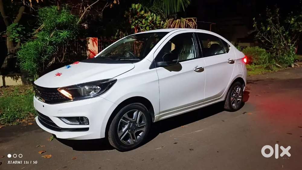 Tata Tigor Xzplus Leatherette Pack Top Model