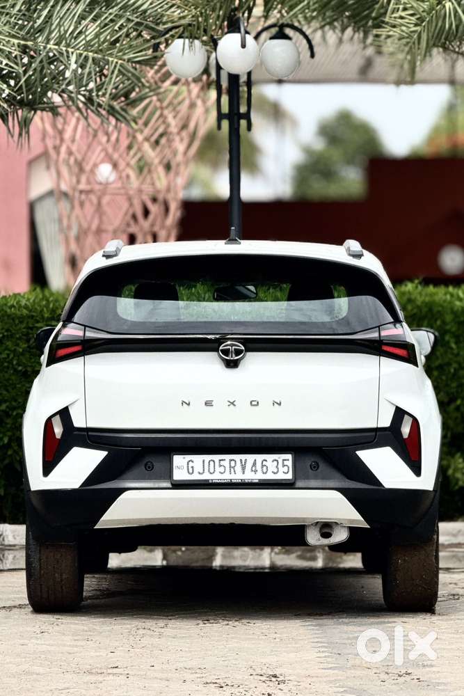 Tata Nexon Creative Plus 1.2 Revotron Petrol 7dca Dt, 2023, Petrol
