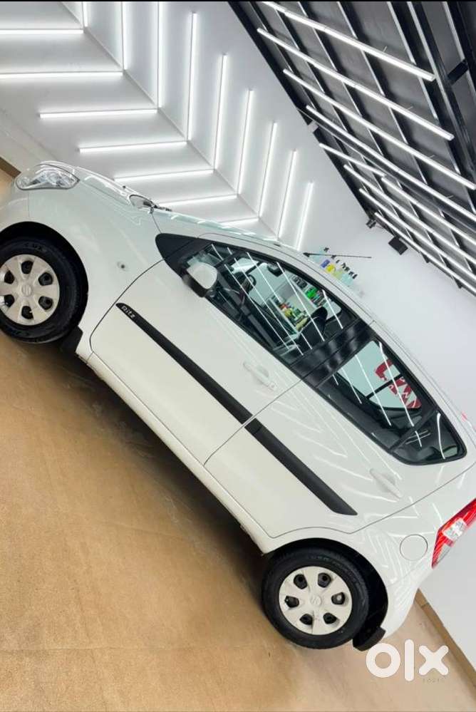 Maruti Suzuki Ritz Vxi, 2012, Petrol