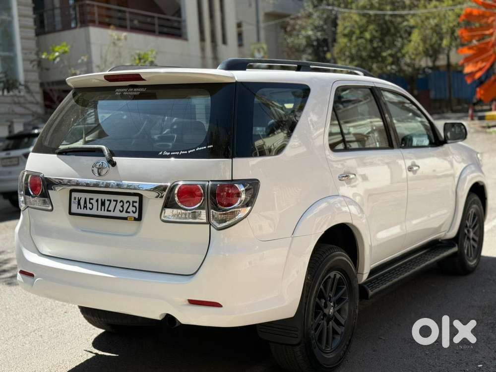 Toyota Fortuner 4x2 Manual, 2015, Diesel
