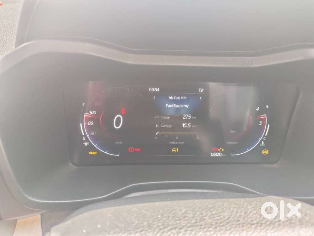 Mahindra Xuv 3xo 2025 Petrol 12820 Km Driven