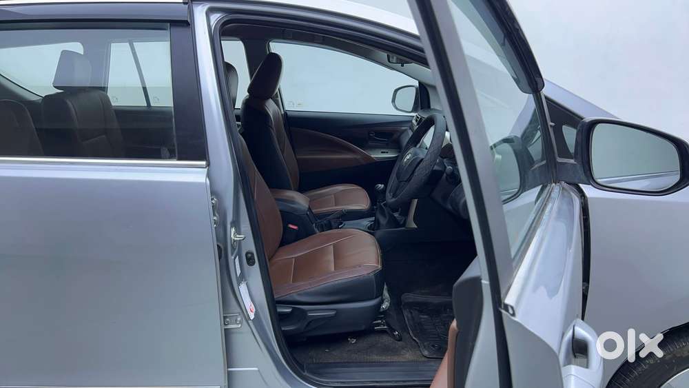 Toyota Innova Crysta 2.4 G Mt 7 Str, 2019, Diesel