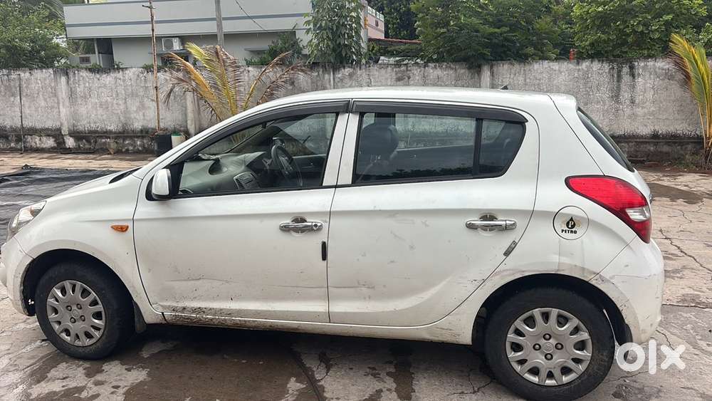 Hyundai Car 2010 Manual Petrol