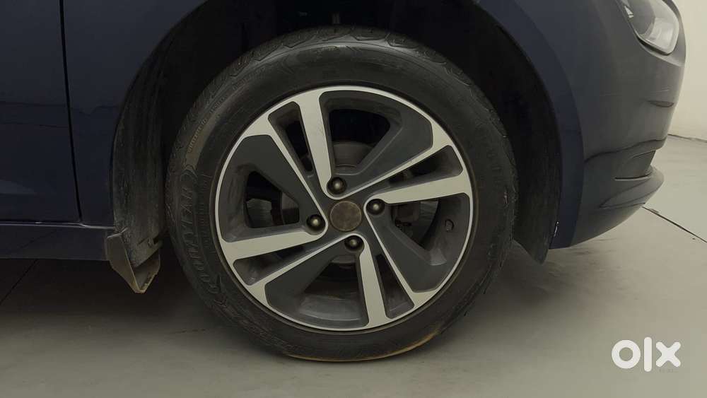 Tata Altroz 1.2 Xz Plus Petrol, 2023, Petrol