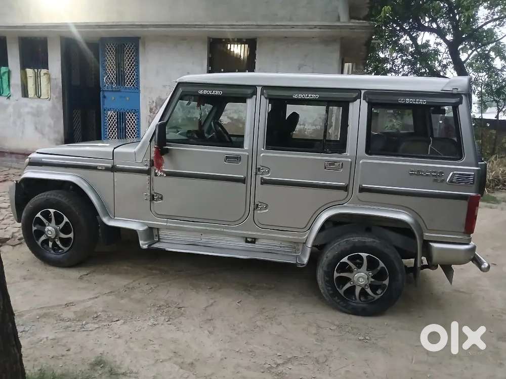 Mahindra Bolero Sle October 2012