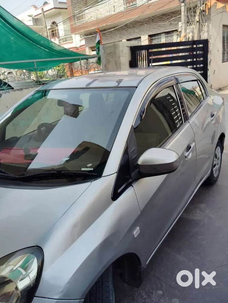 Honda Amaze 2014 Petrol Well Maintained