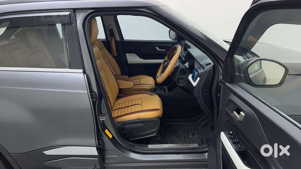 Tata Punch Creative Dual Tone Amt Sunroof, 2023, Petrol
