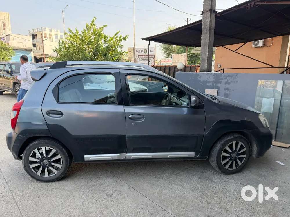 Toyota Etios Cross 2015 Diesel 135000 Km Driven