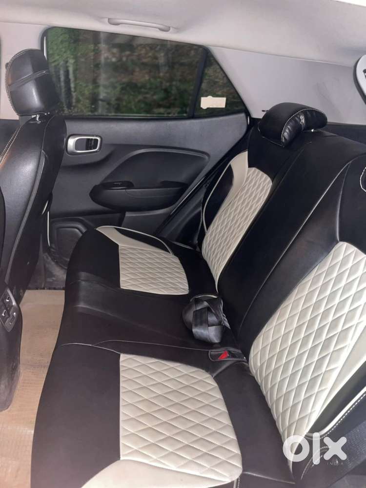 Hyundai Venue Petrol 2019