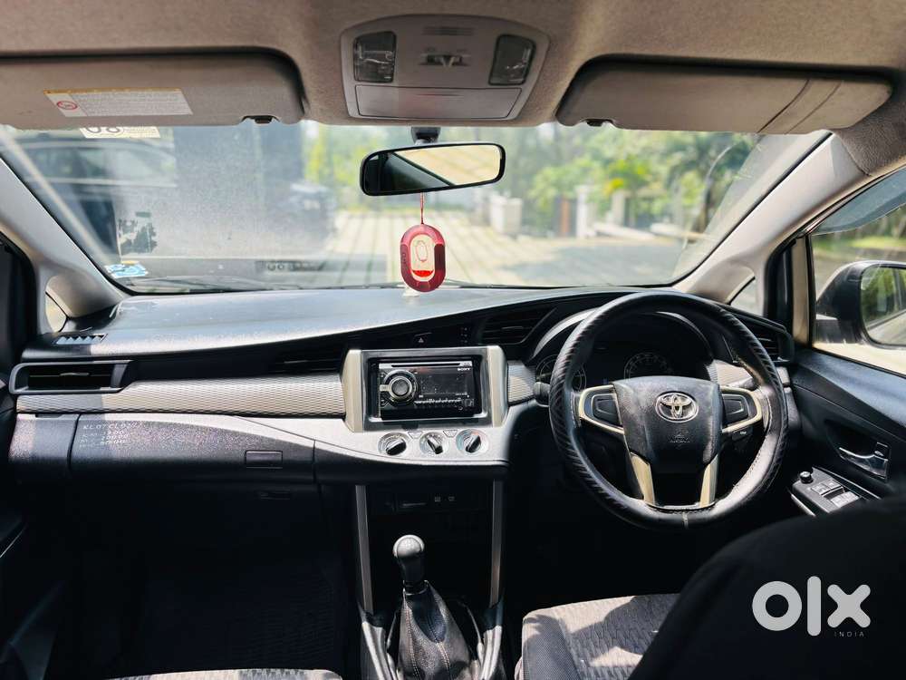Toyota Innova Crysta 2.7 Gx Mt, 2017, Diesel