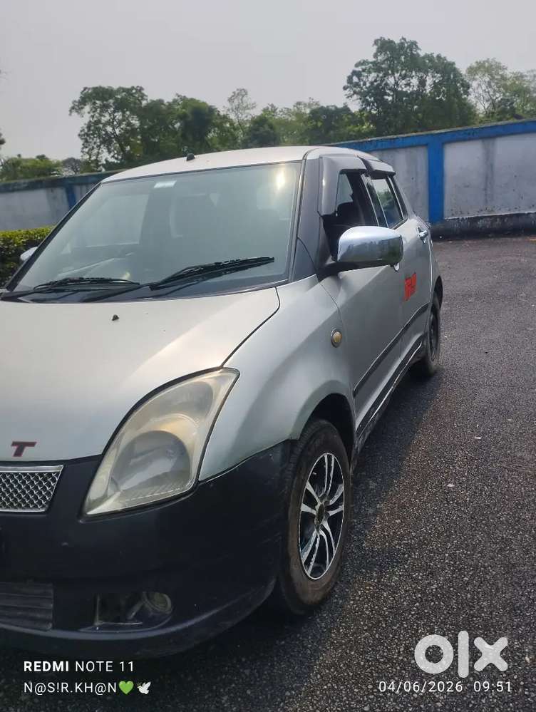 Maruti Suzuki Swift 2005 Petrol 80000 Km Driven