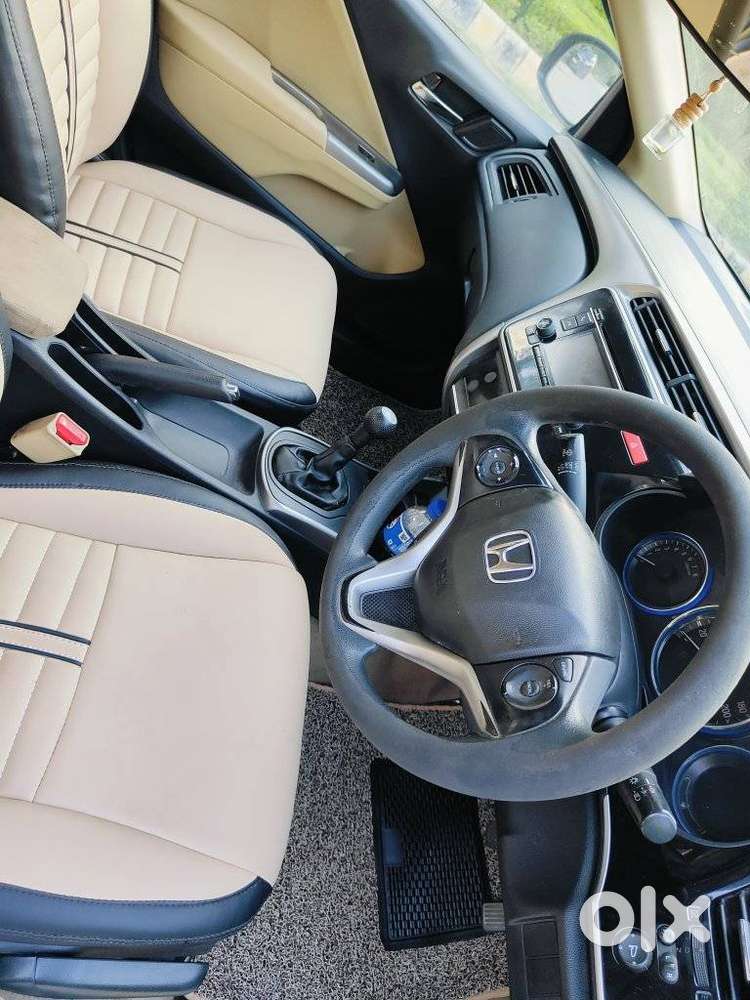 Honda City V Mt, 2015, Petrol