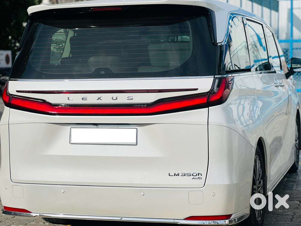 Lexus Lm 30, 2025, Petrol