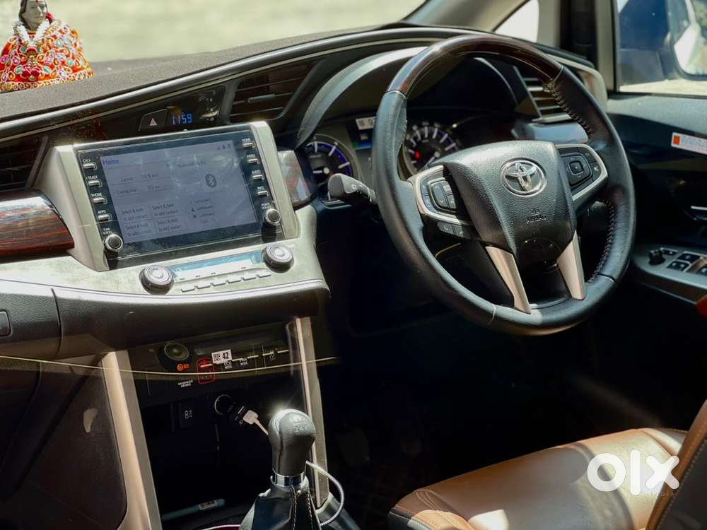 Toyota Innova Crysta 2.4 V, 2024, Diesel