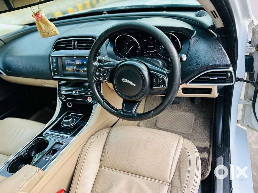 Jaguar Xe 2.0l Diesel Pure, 2017, Diesel