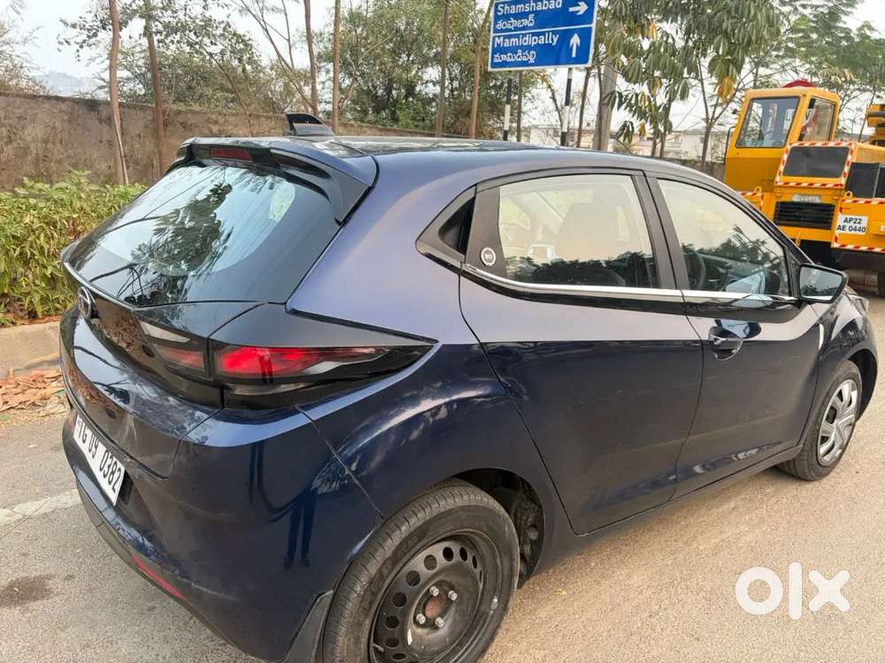 Tata Altroz 2024 Petrol Well Maintained