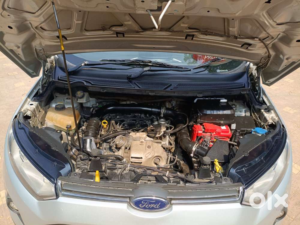 Ford Escort, 2016, Petrol