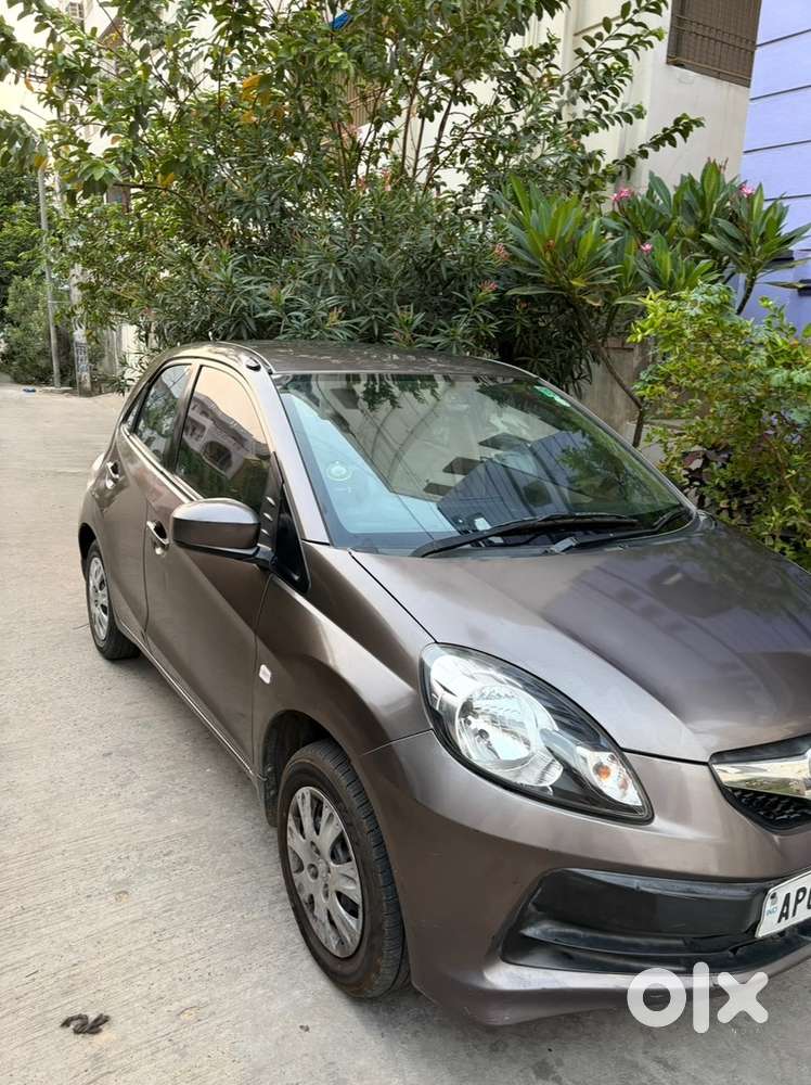 Honda Brio 2012 Petrol Well Maintained