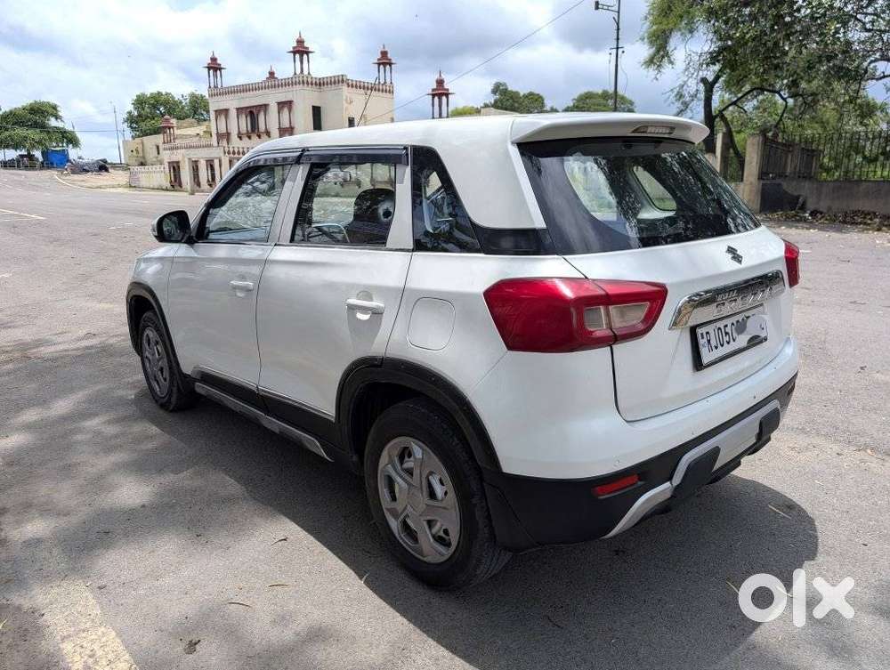 Maruti Suzuki Brezza 1.5 Lxi Smart Hybrid, 2020, Petrol