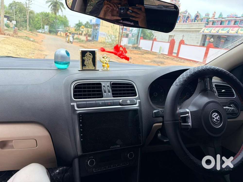 Volkswagen Polo 2013 Petrol 93000 Km Driven