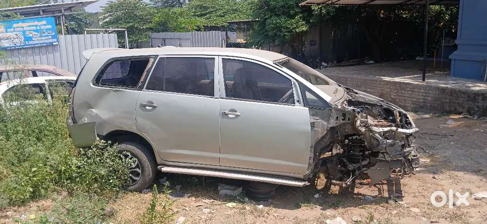 Toyota Innova G4 2013 With 100k Km
