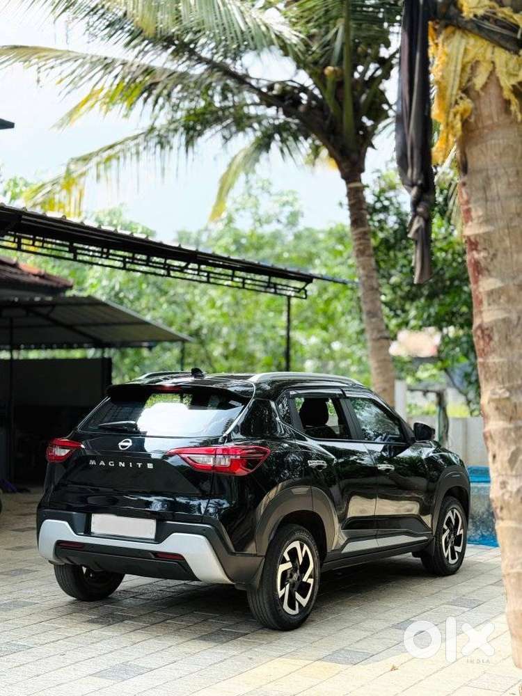 Nissan Magnite 1.0 Xv, 2023, Petrol