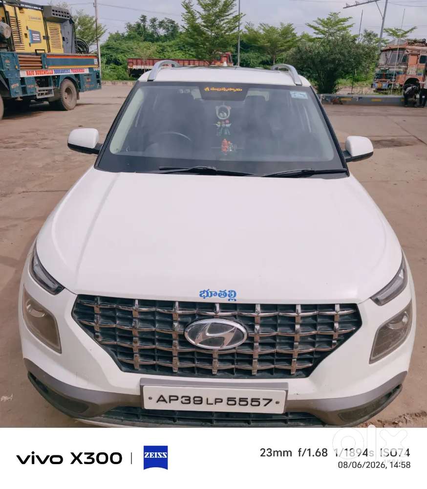 Hyundai Venue Diesel Manual 2nd Owner 2021