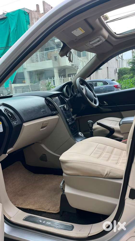 Mahindra Xuv500 2.2 W10, 2015, Diesel