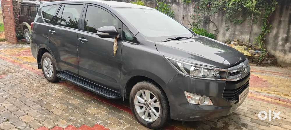Toyota Innova Crysta 2017