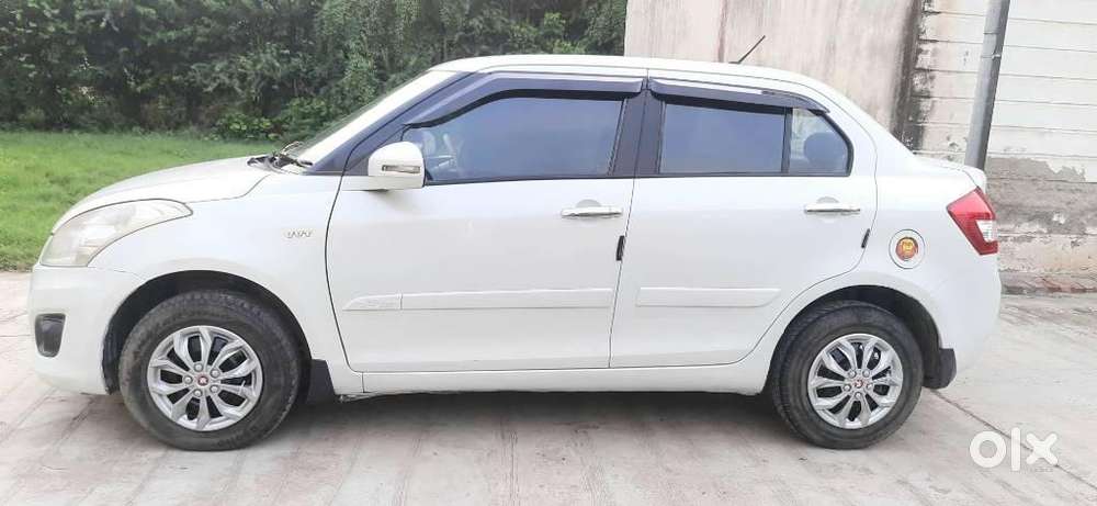 Maruti Suzuki Swift Dzire Vxi Regal Limited Edition Mt, 2012, Petrol
