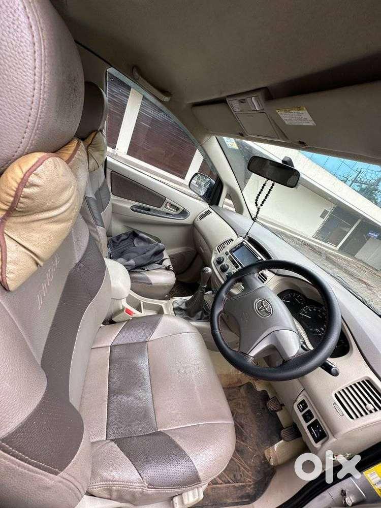 Toyota Innova 2.5 E Diesel Ps 7-seater, 2013, Diesel