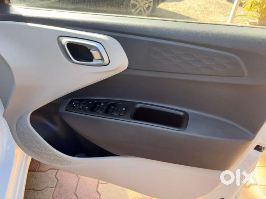 Hyundai Aura [2023-ongoing] 1.2 Sx Plus Petrol Amt, 2024, Petrol