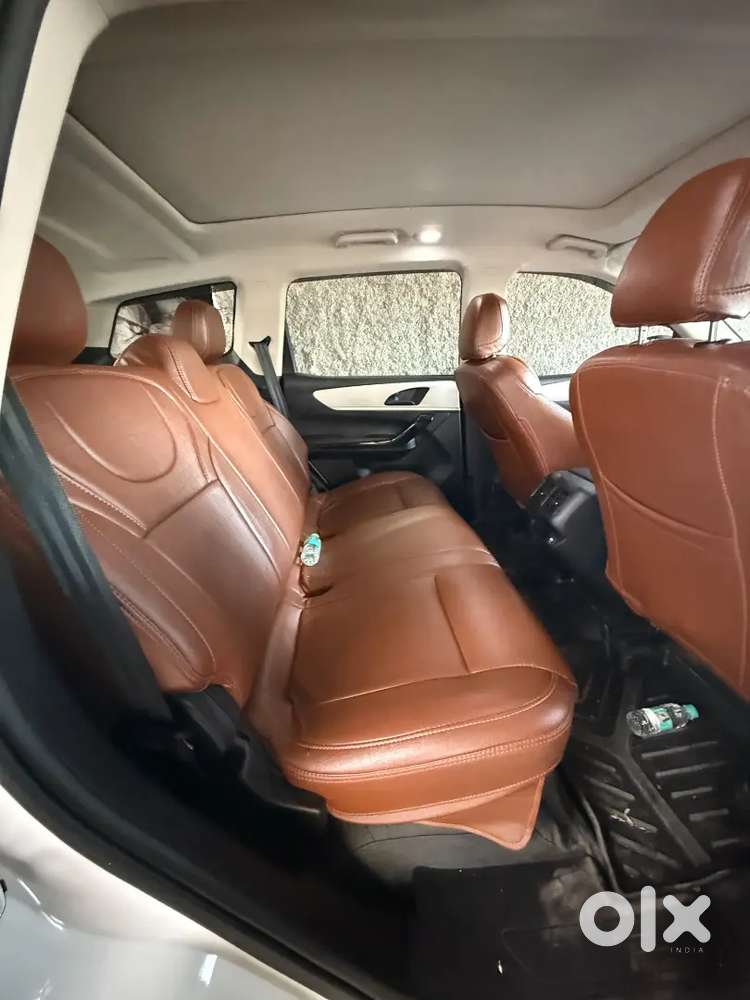Mahindra Xuv700 Ax5 Manual Petrol | 31,000 Km | Excellent Condition