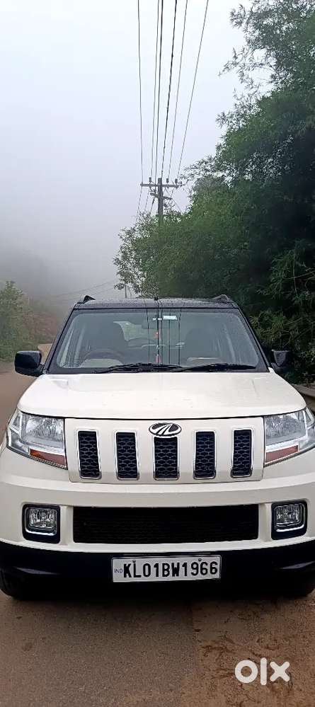 Mahindra Tuv 300 2016 T8