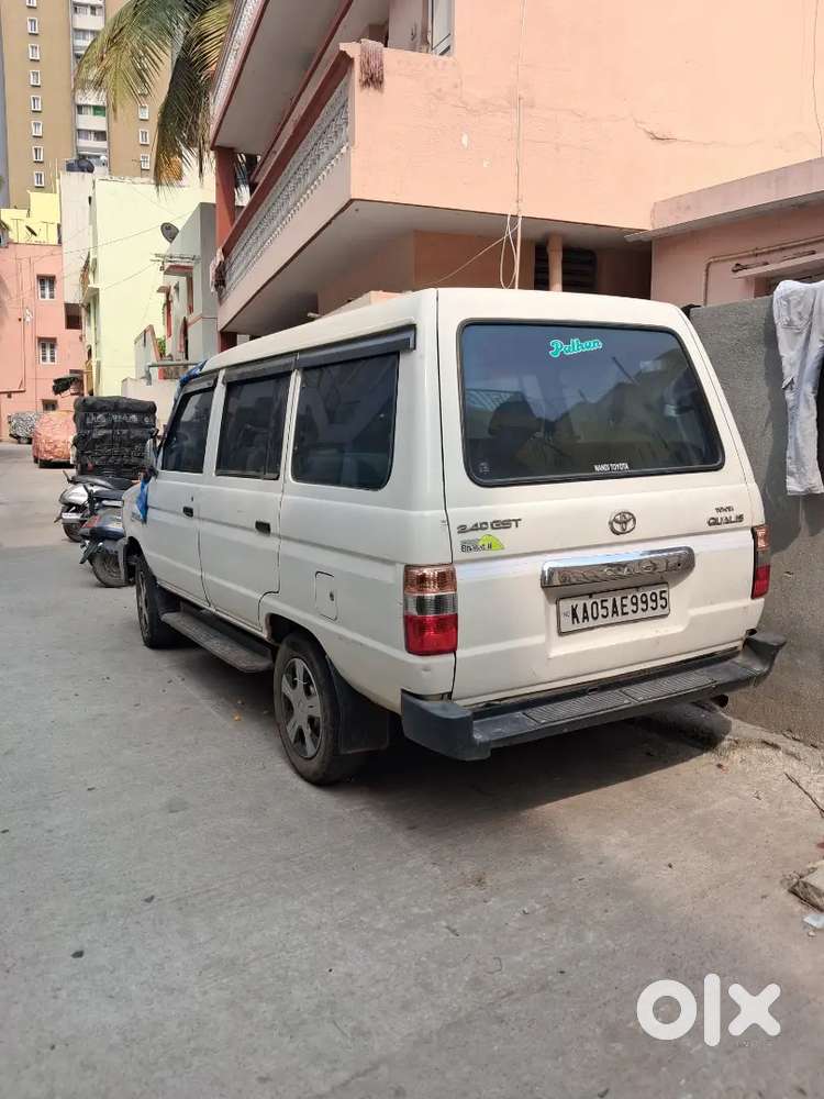 Toyota Qualis D2 2004