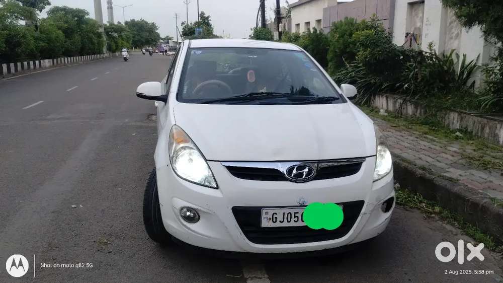 Hyundai I20 1.2 Asta 2011 ધર-ધરાવ ગાડી છે