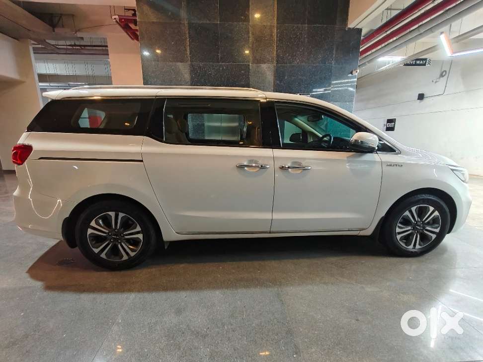 Kia Carnival Limousine Plus 7 Str, 2022, Diesel