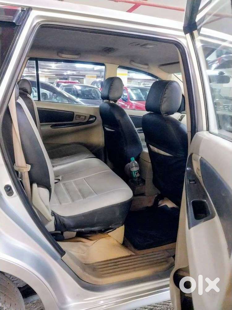 Toyota Innova 2.5 G (diesel) 8 Seater, 2013, Diesel