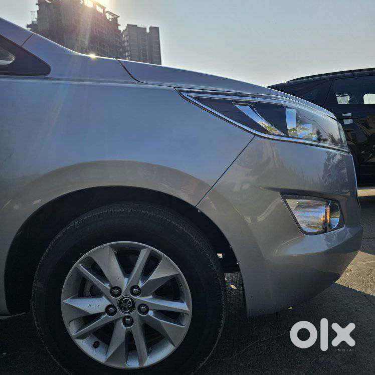 Toyota Innova Crysta