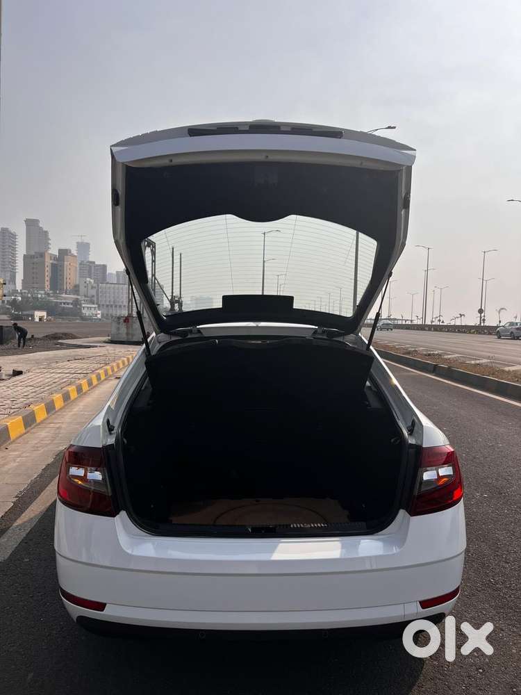 Skoda Octavia 1.8 Tsi At L K, 2018, Petrol