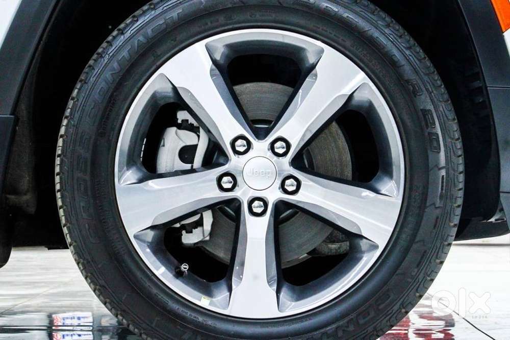 Jeep Grand Cherokee Limited (o) 4x4 At, 2022, Petrol
