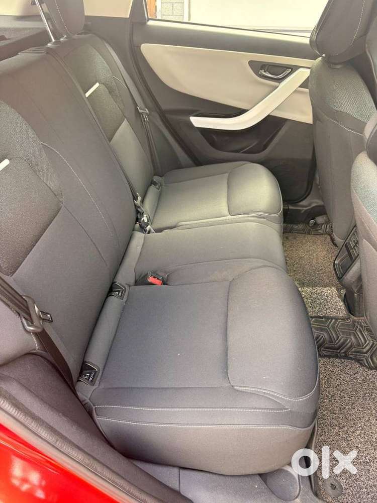 Tata Nexon Creative Plus 1.2 Revotron Petrol 6 Mt, 2023, Petrol