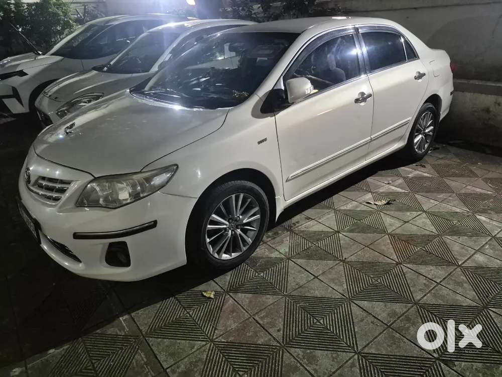 Toyota Corolla Altis 2014 Petrol Well Maintained